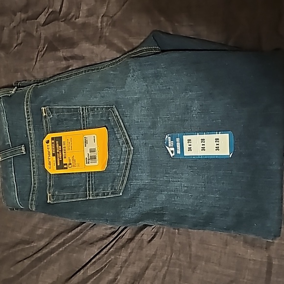 NWT Carhartt Relaxed fit rugged jeans - Picture 2 of 4